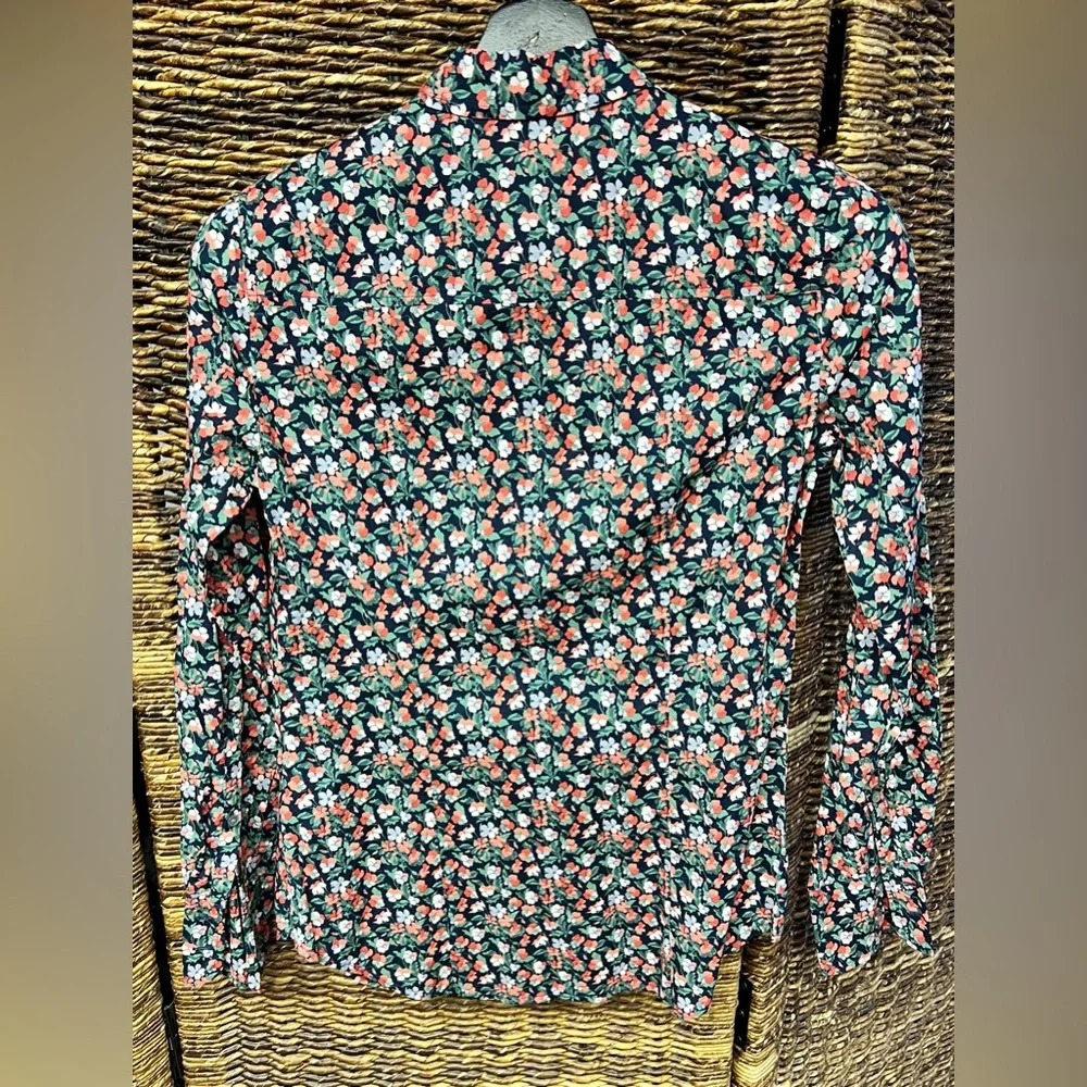 J. Crew - Liberty, Casual Button Down Shirt,‎ Size: 00
